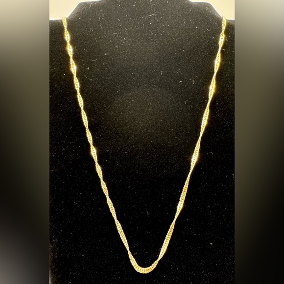 Brand new (no tags) Italian 14kt yellow gold BELLA GIOIA...
